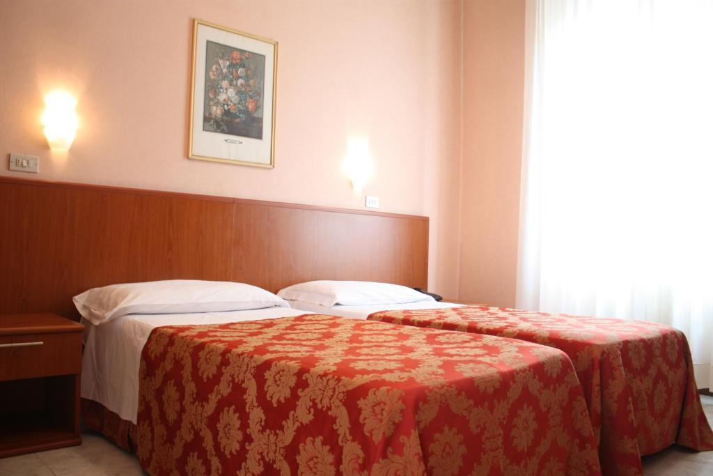 Hotel Garden Milano Værelse billede